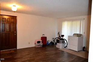 401 NW B St, Grants Pass, OR 97526 - Photo 4