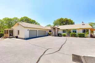 243 Castle Creek Rd, Grants Pass, OR 97526 - Photo 2