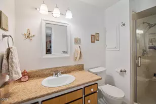 1429 NE Meier Dr, Grants Pass, OR 97526 - Photo 18
