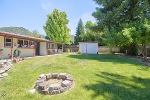 1429 NE Meier Dr, Grants Pass, OR 97526 - Photo 10