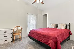 222 Crescent Dr, Eagle Point, OR 97524 - Photo 10