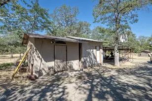 222 Crescent Dr, Eagle Point, OR 97524 - Photo 36