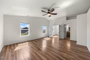 654 NE Providence Dr, Bend, OR 97701 - Photo 18