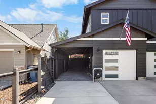 654 NE Providence Dr, Bend, OR 97701 - Photo 2