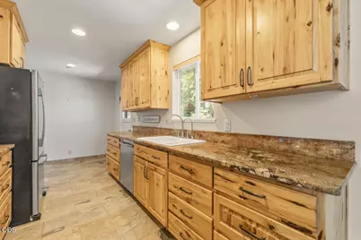 620 Mount Pitt Street, Klamath Falls, OR 97601 - Photo 4