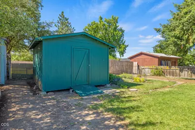 620 Mount Pitt Street, Klamath Falls, OR 97601 - Photo 16