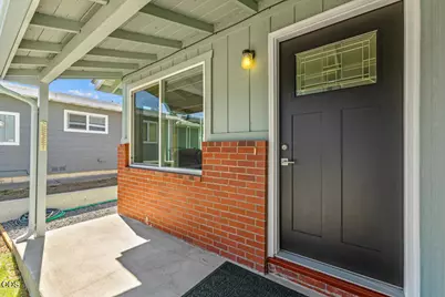 620 Mount Pitt Street, Klamath Falls, OR 97601 - Photo 2