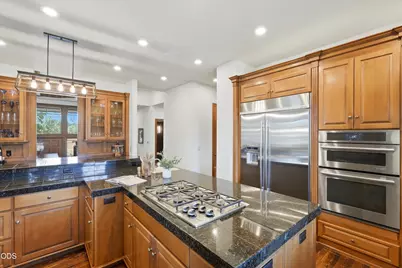 61712 Broken Top Drive, Bend, OR 97702 - Photo 16