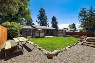 660 NE Innes Ln, Bend, OR 97701 - Photo 8