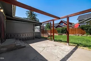 660 NE Innes Ln, Bend, OR 97701 - Photo 38