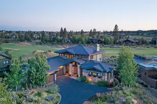 19361 Roswell Dr, Bend, OR 97702 - Photo 2