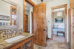 19361 Roswell Dr, Bend, OR 97702 - Photo 26