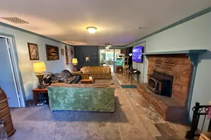 3206 Summers Ln, Klamath Falls, OR 97603 - Photo 4