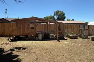 3206 Summers Ln, Klamath Falls, OR 97603 - Photo 32