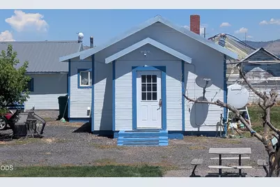 109 Miller Island Road, Klamath Falls, OR 97603 - Photo 2