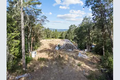 302 River Grove Drive, Cave Junction, OR 97523 - Photo 6