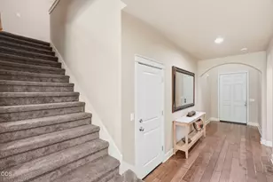 61156 SE Sydney Harbor Dr, Bend, OR 97702 - Photo 20