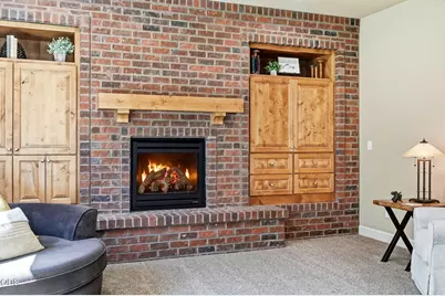 61156 SE Sydney Harbor Drive, Bend, OR 97702 - Photo 6