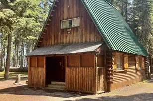 10 Diamond Lake Loop, Chemult, OR 97731 - Photo 2