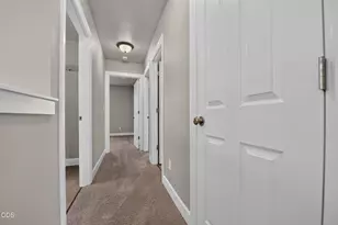 20540 Gloucester Ln, Bend, OR 97701 - Photo 24