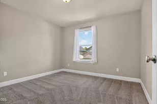 20540 Gloucester Ln, Bend, OR 97701 - Photo 28