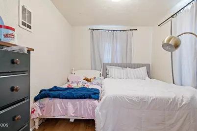825 W 13th Street, Medford, OR 97501 - Photo 14