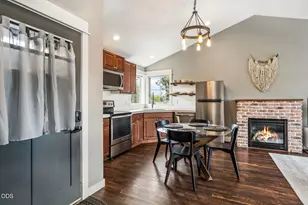 454 NE Burnside Ave, Bend, OR 97701 - Photo 44