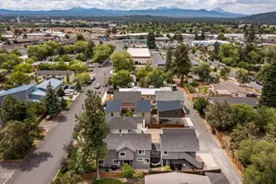 454 NE Burnside Ave, Bend, OR 97701 - Photo 4