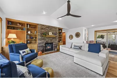 577 NW Greyhawk Avenue, Bend, OR 97703 - Photo 20
