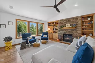 577 NW Greyhawk Ave, Bend, OR 97703 - Photo 6