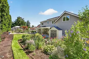 2430 Quail Run Dr, Medford, OR 97504 - Photo 34
