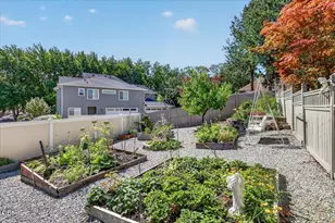2430 Quail Run Dr, Medford, OR 97504 - Photo 46