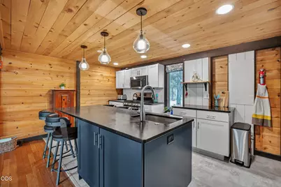 17631 Cluster Cabin Lane #30, Sunriver, OR 97707 - Photo 10