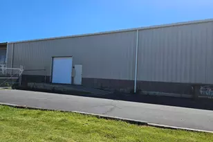 273 SE 9th St, Bend, OR 97702 - Photo 1