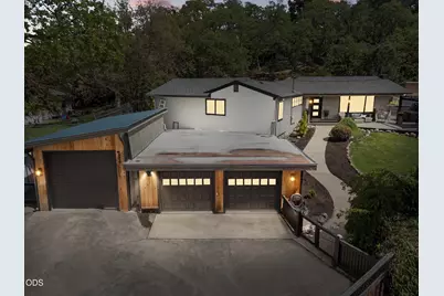524 N Berkeley Way, Medford, OR 97504 - Photo 1