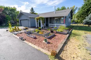 3326 Leonard Rd, Grants Pass, OR 97527 - Photo 8