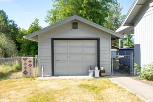3326 Leonard Rd, Grants Pass, OR 97527 - Photo 64