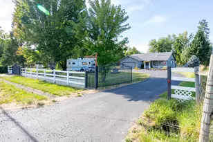 3326 Leonard Rd, Grants Pass, OR 97527 - Photo 58