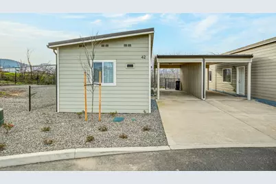 4069 S Pacific Highway #42, Medford, OR 97501 - Photo 2