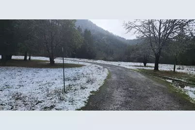 85 Speaker Road, Wolf Creek, OR 97497 - Photo 6