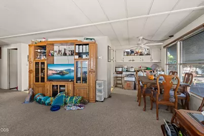 119 Briarwood Way, Grants Pass, OR 97526 - Photo 4