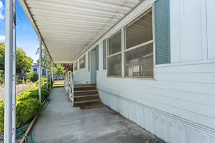 119 Briarwood Way, Grants Pass, OR 97526 - Photo 2