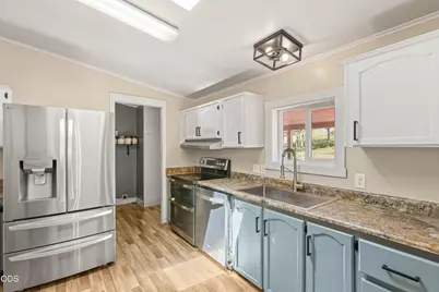 235 Dearing Way, Grants Pass, OR 97527 - Photo 8