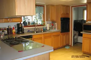 5201 Laurelwood Dr, Klamath Falls, OR 97603 - Photo 22