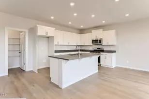 63193 Carly Ln, Bend, OR 97701 - Photo 10