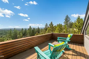 2075 NW Trenton Ave, Bend, OR 97703 - Photo 32