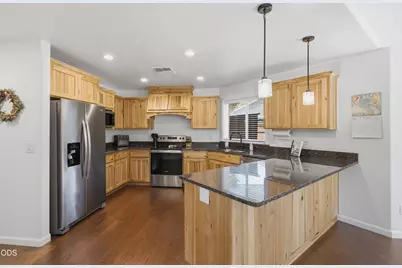 2036 SW Truman Way, Grants Pass, OR 97526 - Photo 10