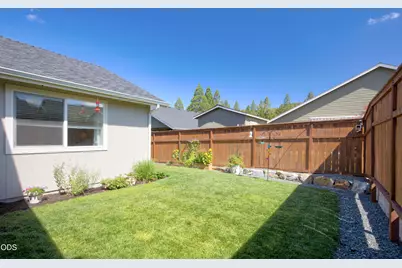 2036 SW Truman Way, Grants Pass, OR 97526 - Photo 28