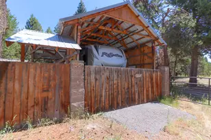 54685 Silver Fox Dr, Bend, OR 97707 - Photo 38