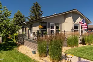 1188 NE 27th St, Bend, OR 97701 - Photo 2